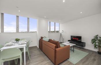 The Seafront Lookout Holiday Home