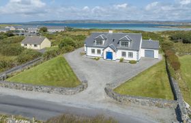 Photo of grianan-ballyconneely-amazing-views-and-space