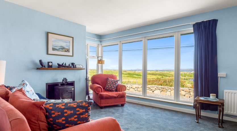 Photo of Hughs Cottage Sea Lake Views to Steal Your Heart