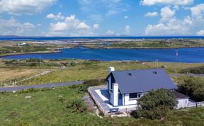 Photo of Hughs Cottage Panoramic Sea & Lake Views