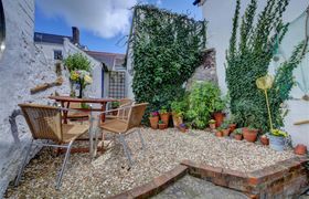 Photo of 3-bed-in-appledore