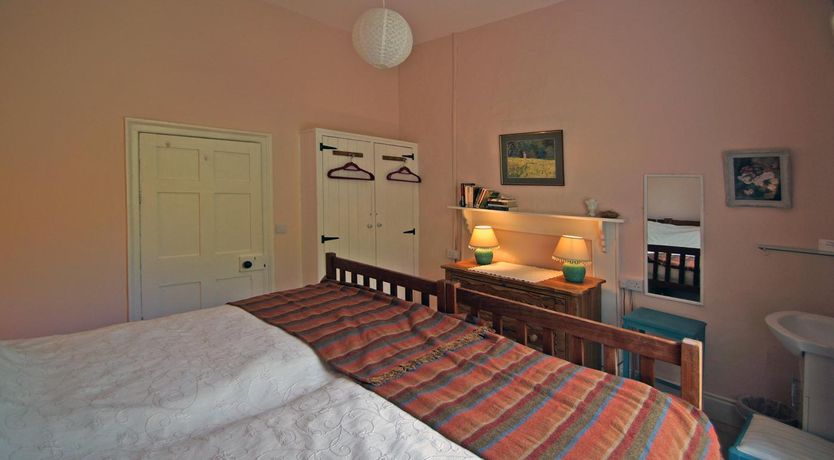 Photo of 4 Bed in Renvyle