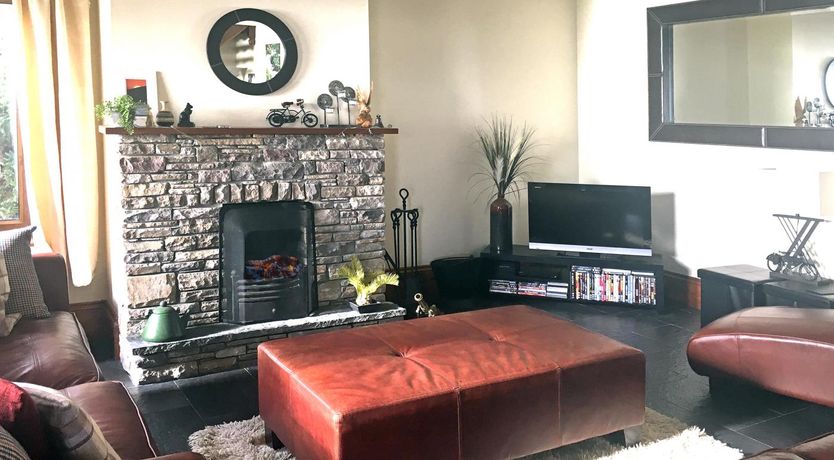 Photo of 4 Bed in Inch