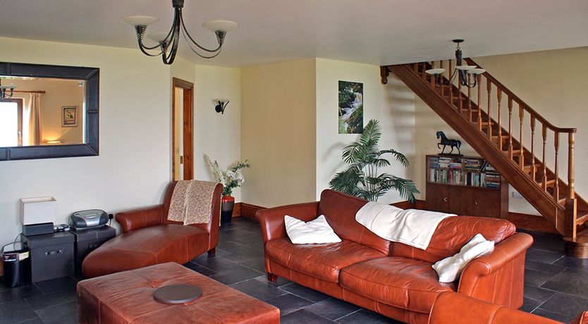 Photo of 4 Bed in Inch