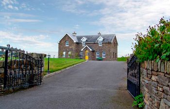 4 Bed in Aghabullogue Holiday Home