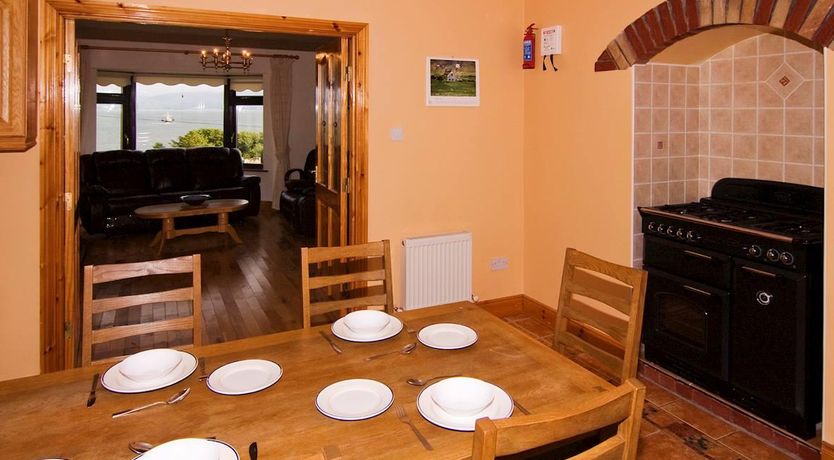 Photo of 4 Bed in Inch