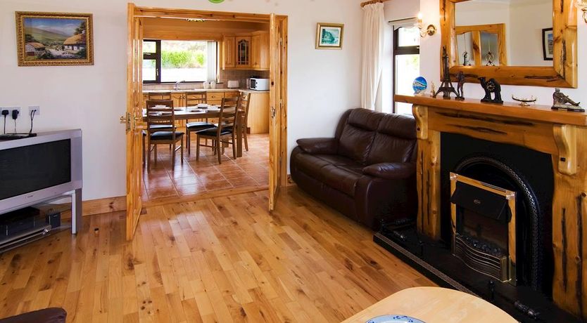 Photo of 4 Bed in Inch