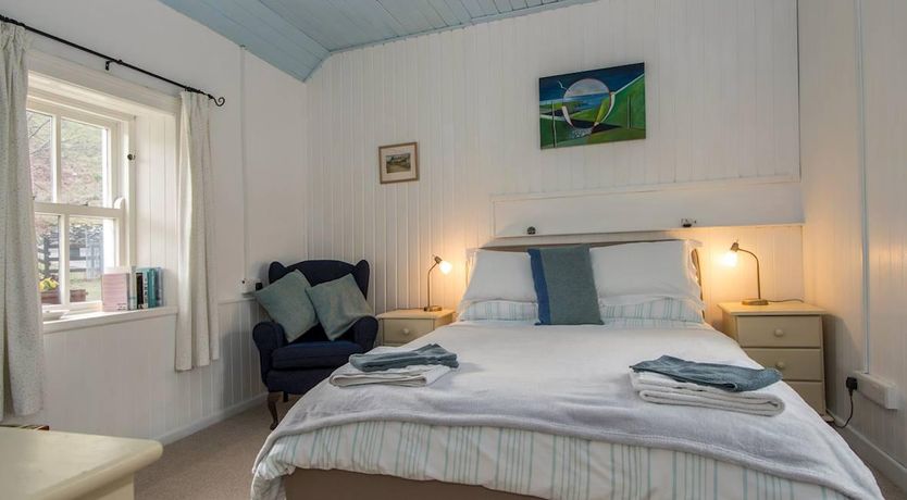 Photo of 1 Bed in Glencolumbkille