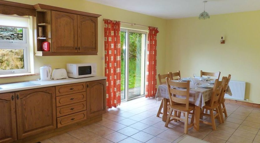 Photo of 3 Bed in Dingle