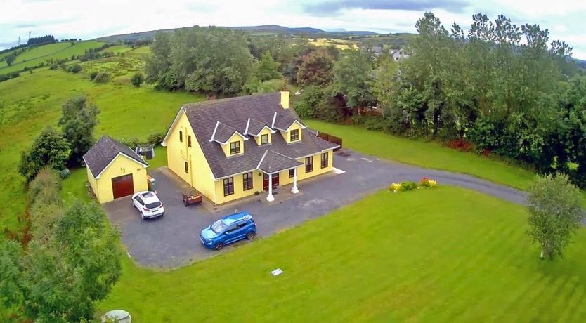 Photo of 5 Bed in Westport