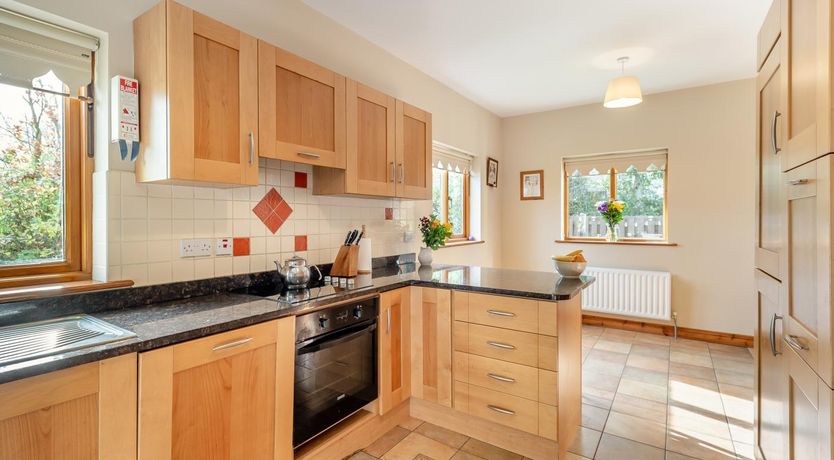 Photo of 5 Bed in Westport