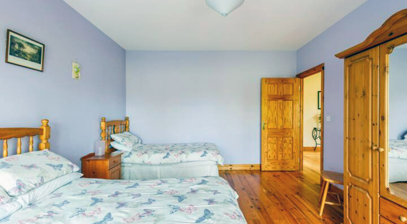 Photo of 5 Bed in Westport