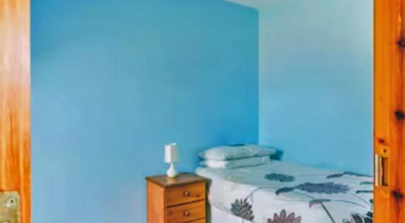 Photo of 5 Bed in Westport