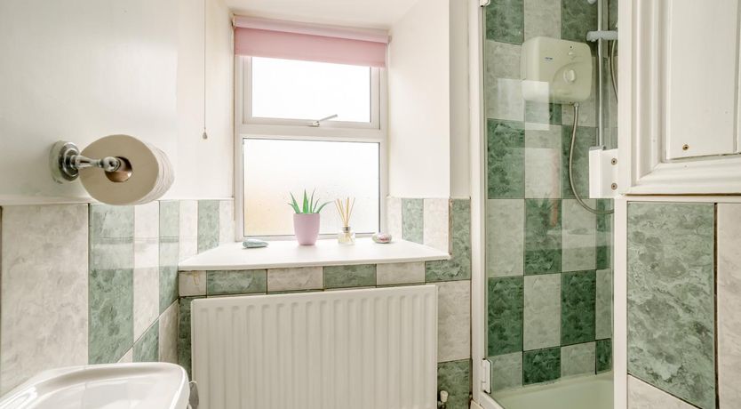 Photo of 2 Bed in Wellingtonbridge