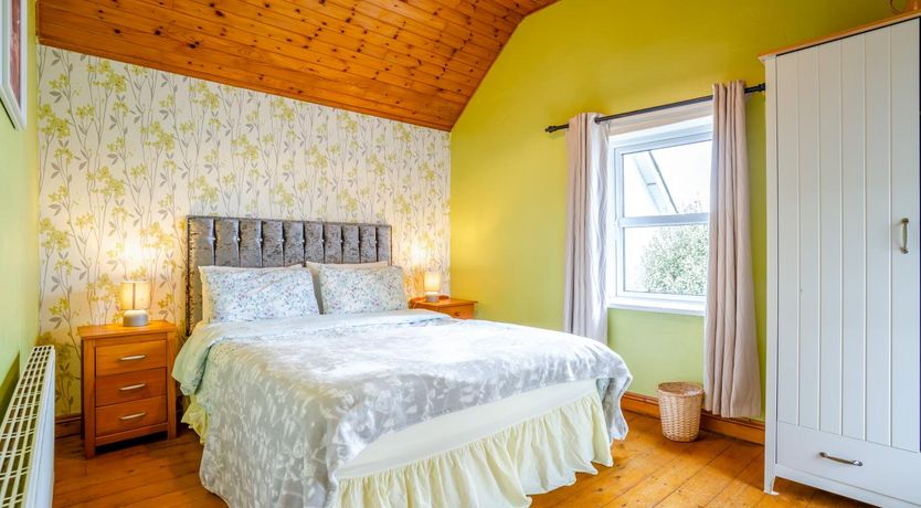 Photo of 2 Bed in Wellingtonbridge