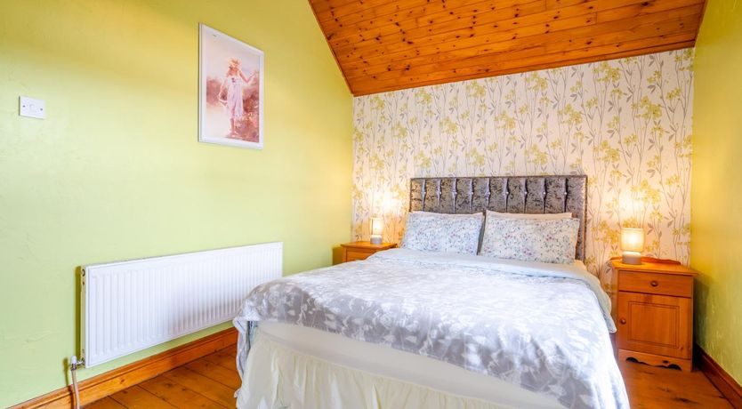 Photo of 2 Bed in Wellingtonbridge