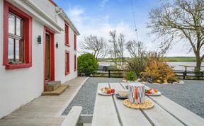 Photo of 2 Bed in Wellingtonbridge