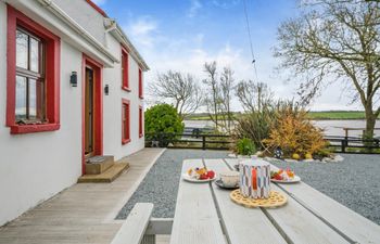 2 Bed in Wellingtonbridge Holiday Home