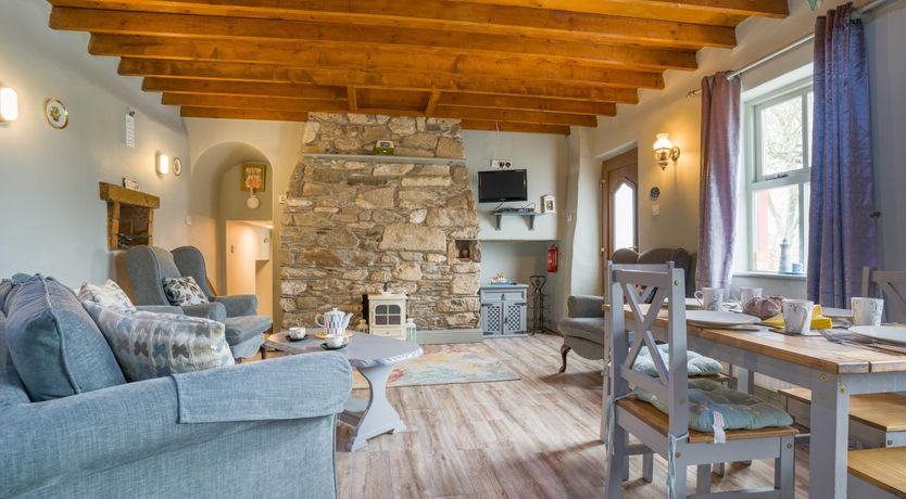 Photo of 2 Bed in Wellingtonbridge