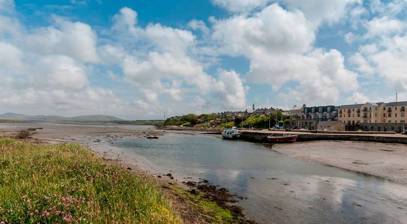 Photo of 5 Bed in Belmullet