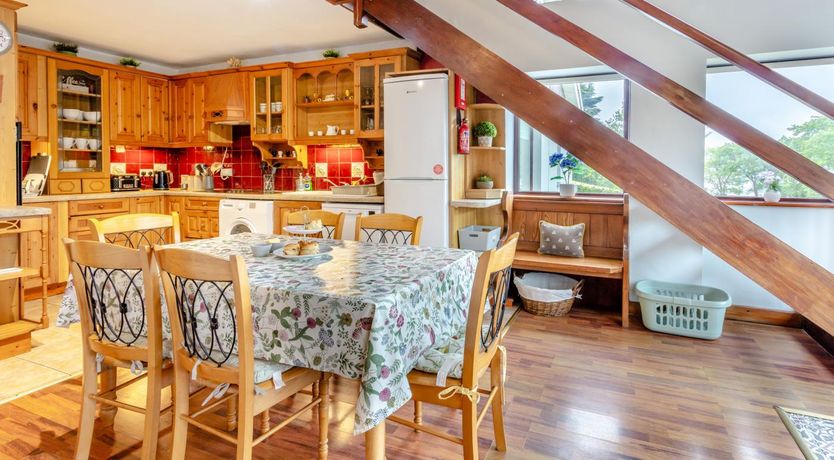 Photo of 4 Bed in Ardgroom