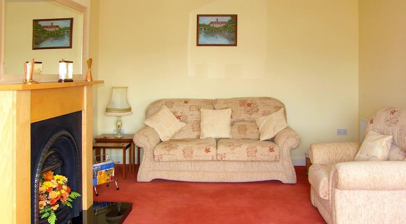 Photo of 2 Bed in Ballon