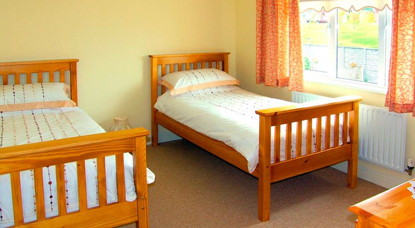 Photo of 2 Bed in Ballon