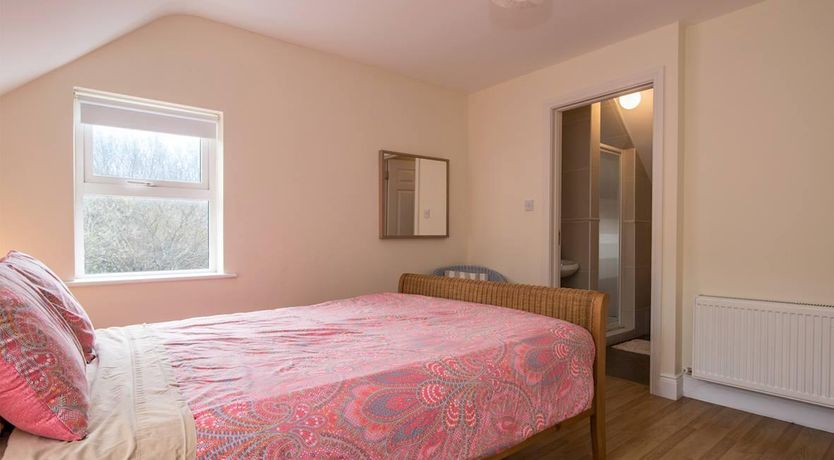 Photo of 3 Bed in Portnoo