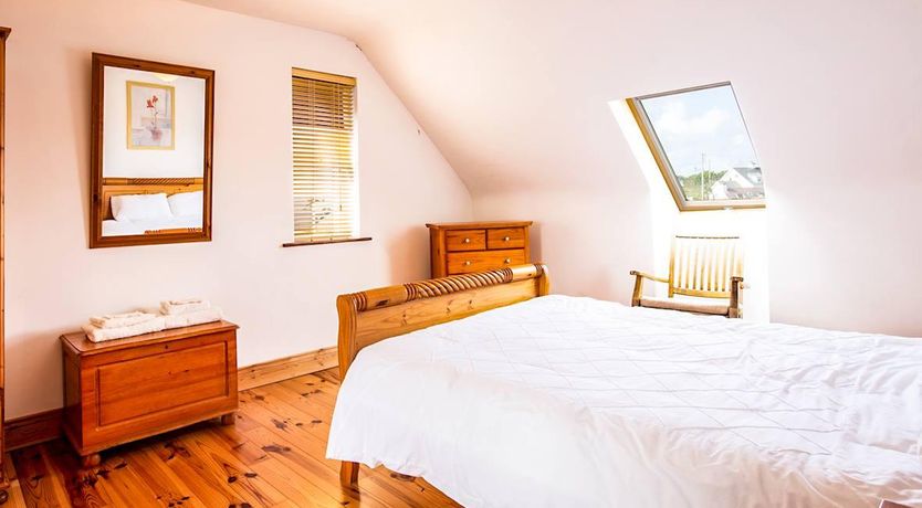 Photo of 4 Bed in Ballydavid