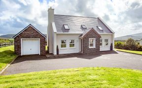 Photo of 4 Bed in Ballydavid