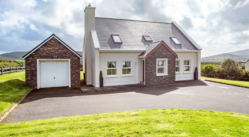 Photo of 4 Bed in Ballydavid