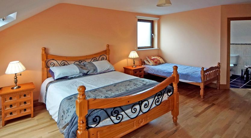 Photo of 4 Bed in Inch