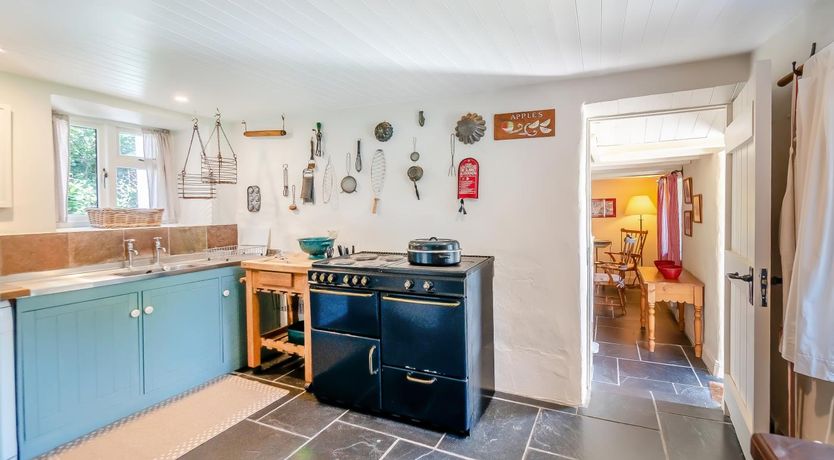 Photo of 4 Bed in Ahakista