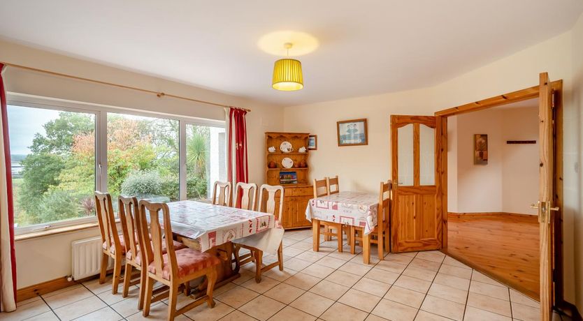 Photo of 5 Bed in Mountcharles
