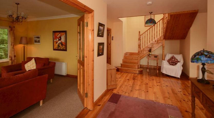 Photo of 5 Bed in Mountcharles