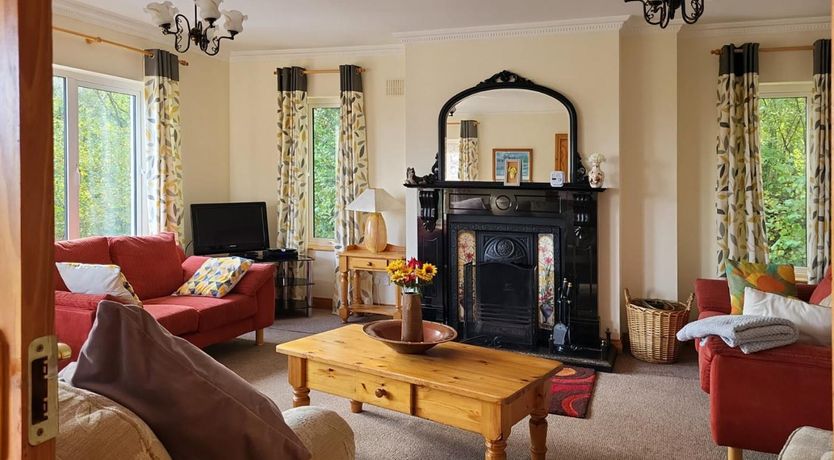 Photo of 5 Bed in Mountcharles