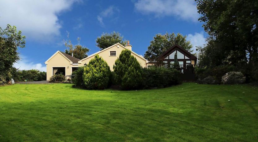 Photo of 2 Bed in Castleisland