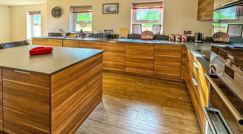 Photo of 4 Bed in Glenarm