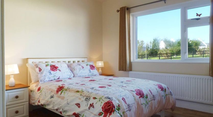 Photo of 5 Bed in Achill Sound