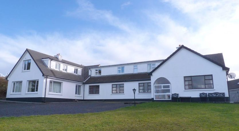 Photo of 8 Bed in Louisburgh