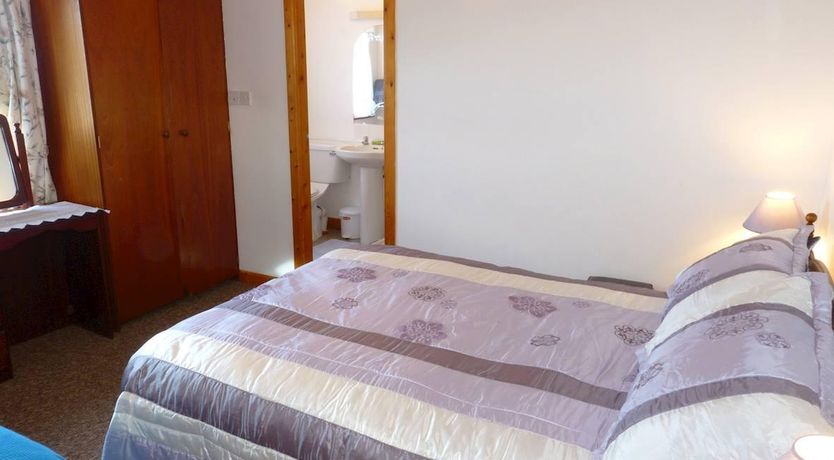 Photo of 8 Bed in Louisburgh