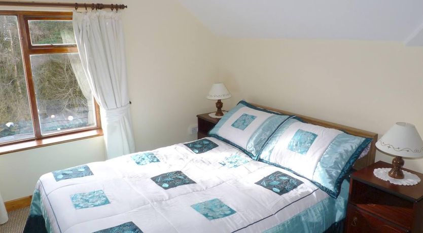 Photo of 8 Bed in Louisburgh