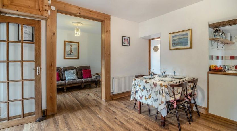 Photo of 2 Bed in Curry