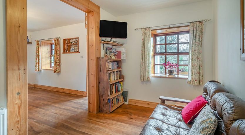 Photo of 2 Bed in Curry