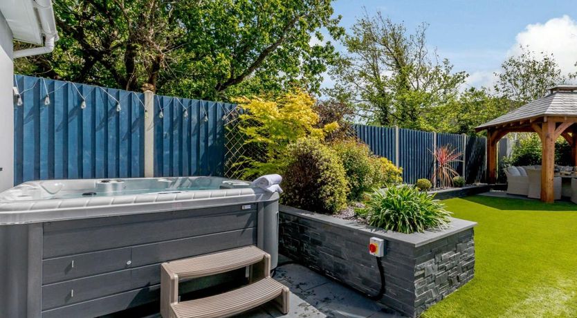 Photo of 4 Bed in Braunton