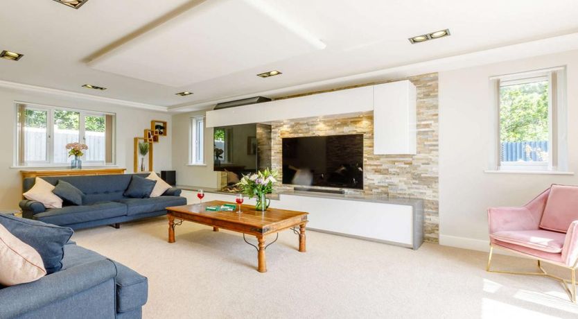 Photo of 4 Bed in Braunton