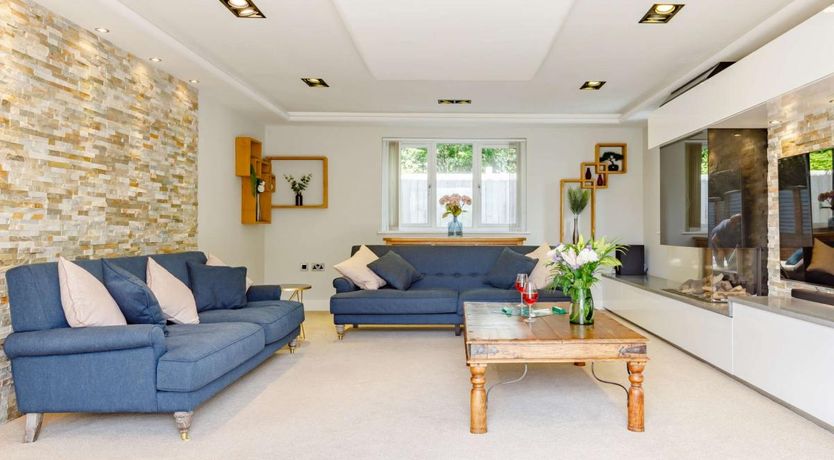 Photo of 4 Bed in Braunton