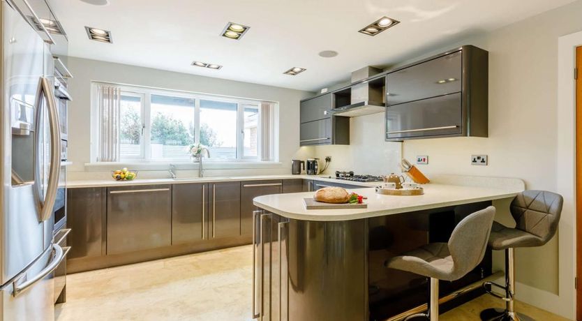 Photo of 4 Bed in Braunton