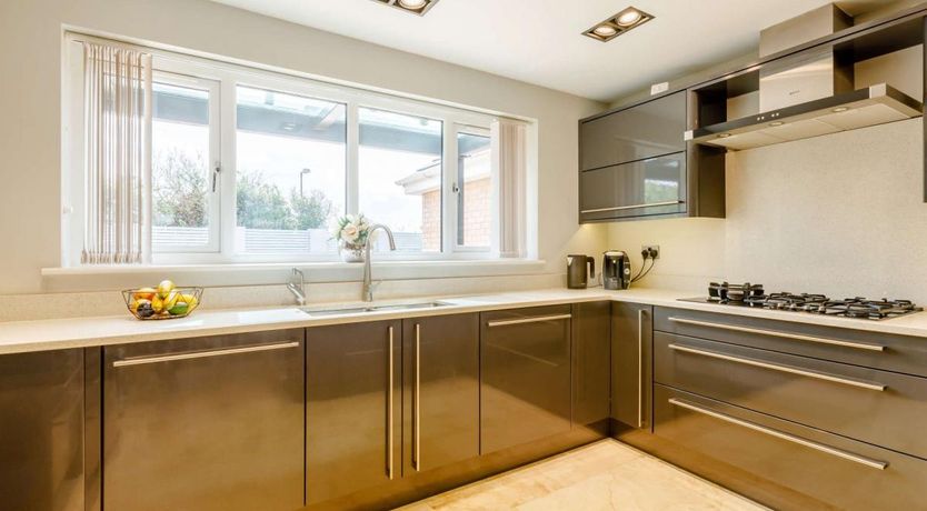 Photo of 4 Bed in Braunton