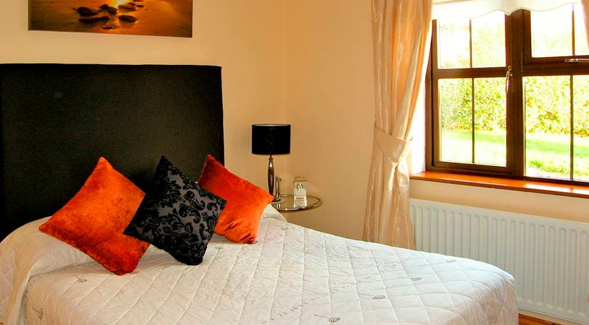 Photo of 2 Bed in Glengariff